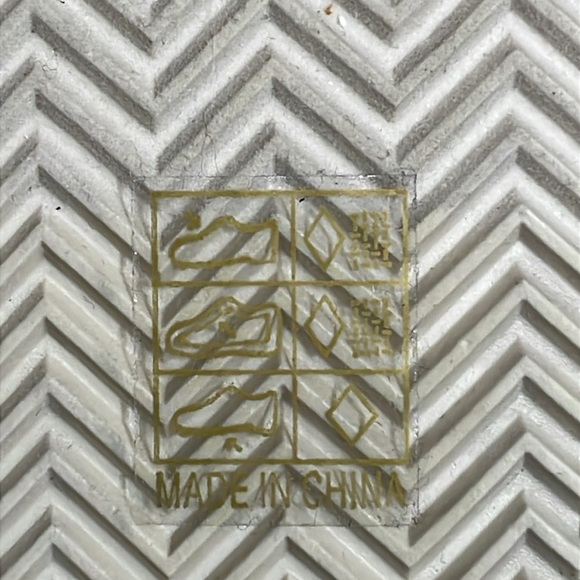 NWOT mi.im Miracle Miles Glam Rhinestone Star Mid Sneakers Lace Upper Beige 8.5 - Picture 9 of 15